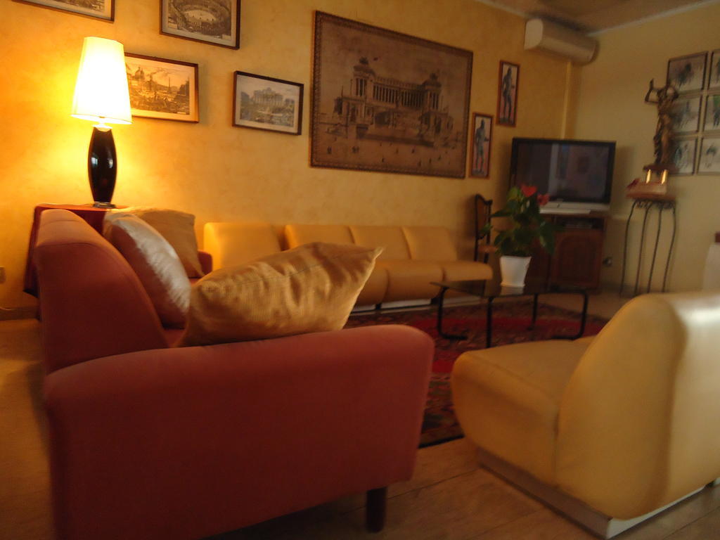 Hotel Ristorante Mommo Polistena ภายนอก รูปภาพ